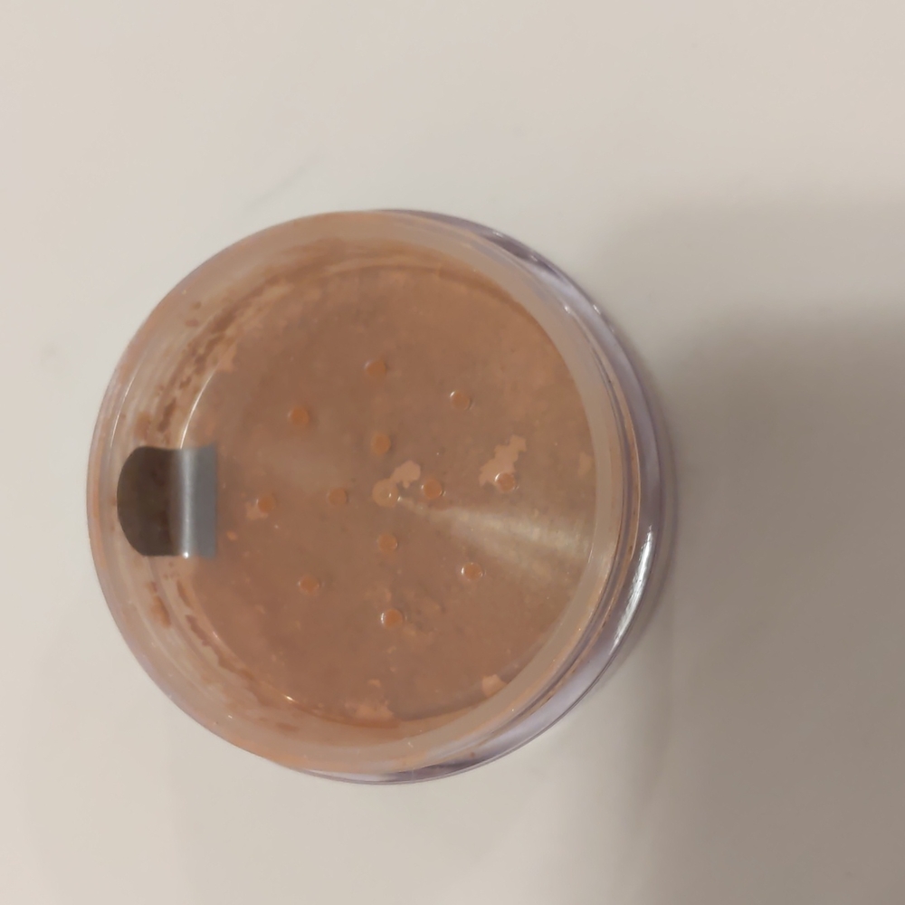 Avon Smooth Minerals Powder Foundation Bronze New In Box 3.5 g net wt 0.12 oz - Picture 5 of 9